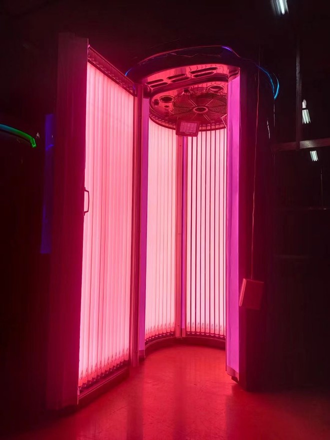 Phương Ly từ da trắng thành nâu quá nhanh, phương pháp nào làm được như vậy?- Ảnh 9. Phương Ly từ da trắng thành nâu quá nhanh, phương pháp nào làm được như vậy?- Ảnh 9.