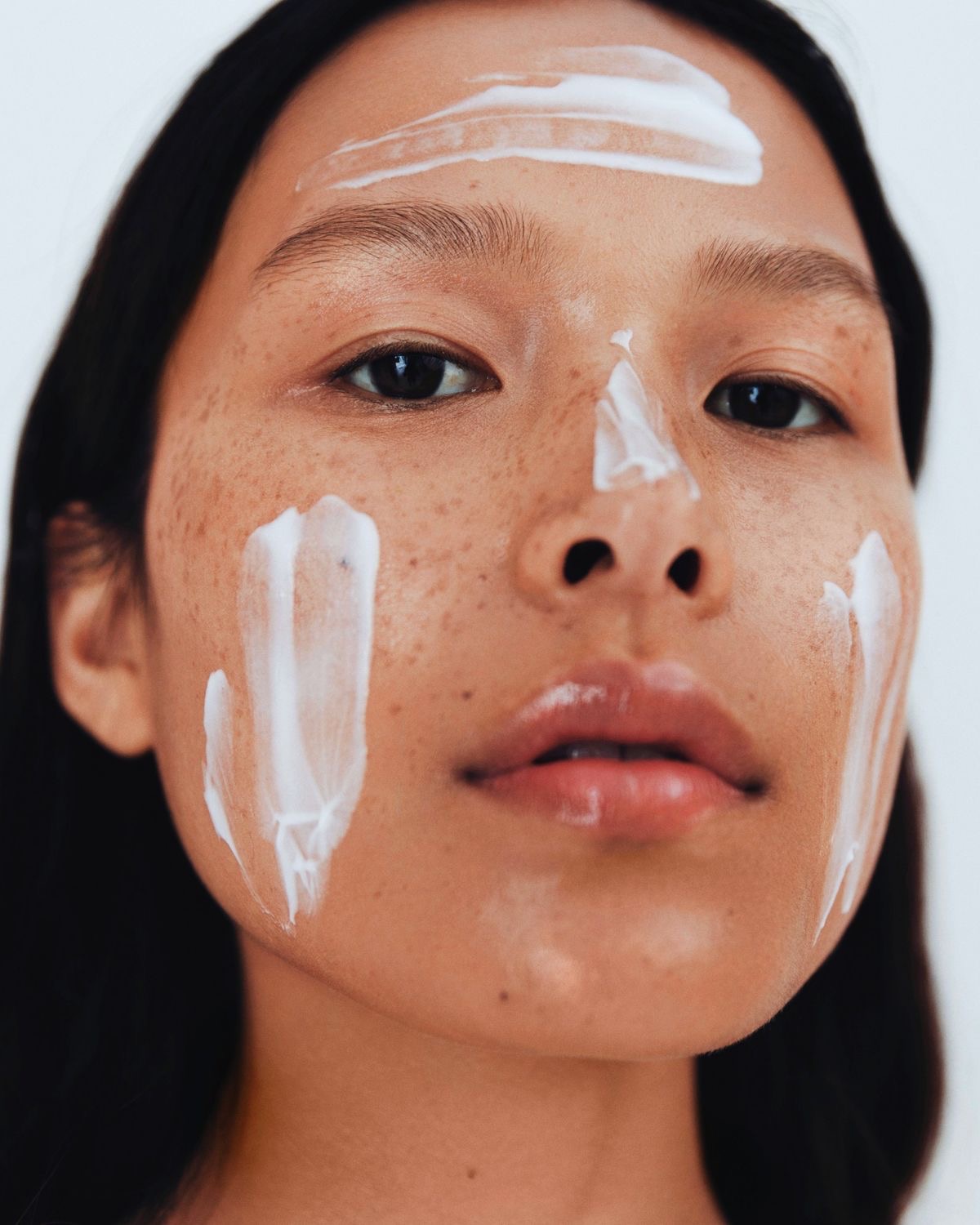 Thứ khiến da xuống sắc nhanh nhất không phải tuổi tác, mà là thói quen người Việt hay mắc- Ảnh 2.